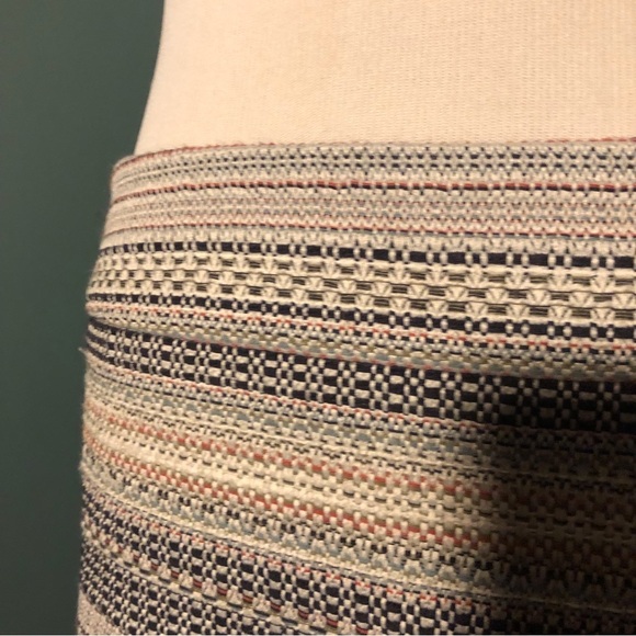 Loft woven mini skirt - Picture 2 of 4